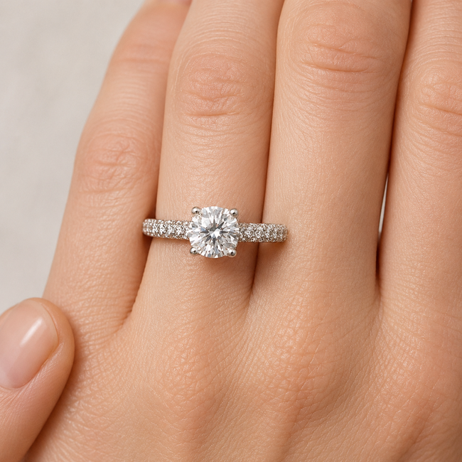 Ring Pave 1.00ct Round Lab Grown Diamond IGI: 752538437 1ctw Near Colorless Diamonds 14kw 2.8mm Sz6.25 3.75g 125120015