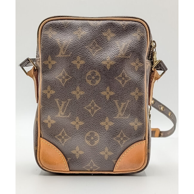 Handbag Louis Vuitton Amazone Monogram Canvas 126065047