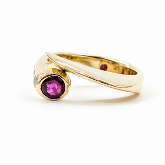 Ring Shark Fin .12ctw Round Diamonds .25ct Ruby 14ky Sz6.5 6.8g 125120010