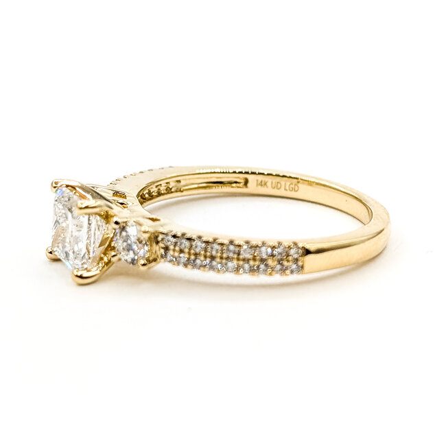 Ring Engagement 3-Stone 1.25ctw Princess Cut Lab Grown Diamond 14ky 2.2mm Sz7 3.19g 126070002