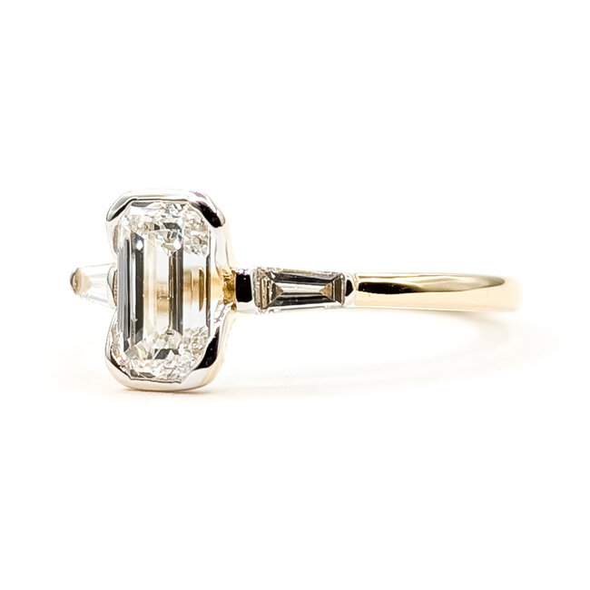 Ring Engagement 3-Stone 1.25ctw Emerald & Baguette Lab Grown Diamonds 14ky 1.7mm Sz7 1.8g 126070004