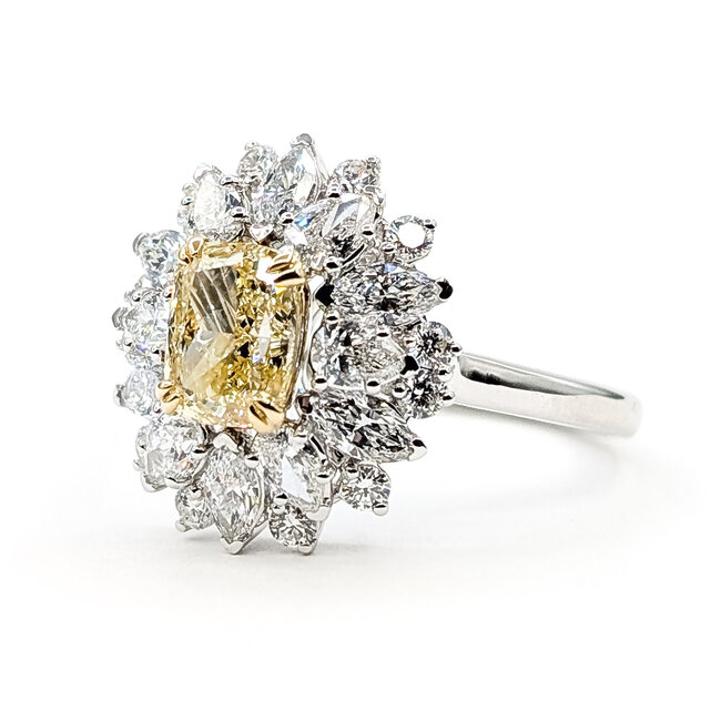 Ring Cocktail Halo 1ct Yellow Oval Lab Grown Diamond 1.25ctw Lab Grown Diamonds 14kw 1.9mm Sz7 3.17g 126070030