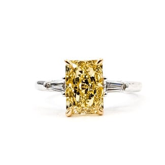 Ring Engagement 3-Stone 2.25ct Yellow Radiant Lab Grown Diamond .25ctw Near Colorless Lab Grown Diamonds 14ktt 2.2mm Sz7 4.28g 126070028