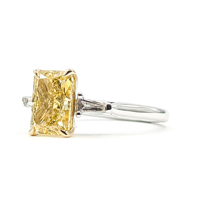 Ring Engagement 3-Stone 2.25ct Yellow Radiant Lab Grown Diamond .25ctw Near Colorless Lab Grown Diamonds 14ktt 2.2mm Sz7 4.28g 126070028