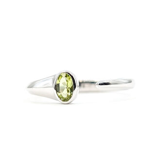 Ring Solitaire Open Design 0.25ct Green Peridot 10kw 2.2mm Sz7 2.39g 126070036