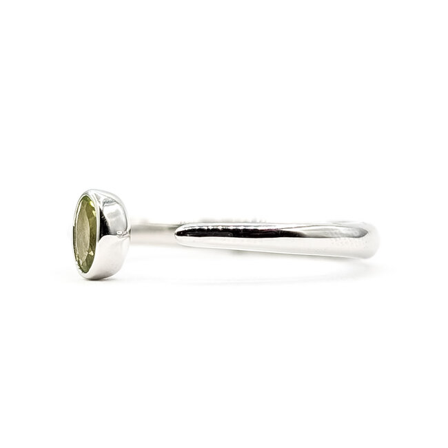 Ring Solitaire Open Design 0.25ct Green Peridot 10kw 2.2mm Sz7 2.39g 126070036