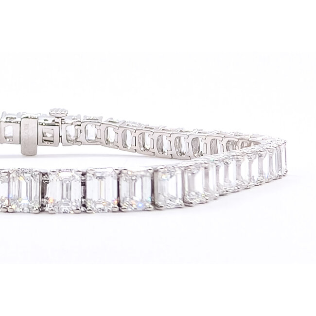 Bracelet Tennis 13.75ctw Emerald Lab Grown Diamonds 14kw 4.1mm 6.75" 14.06g 126070098