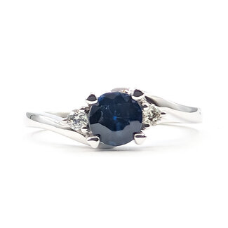 Ring 0.06ctw Diamonds 0.7ctw Sapphire 14kw Sz7 125110128