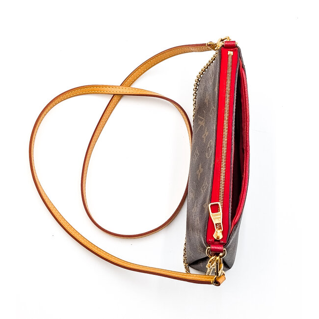 Handbag Louis Vuitton Pallas Clutch Monogram Cerise 126075019