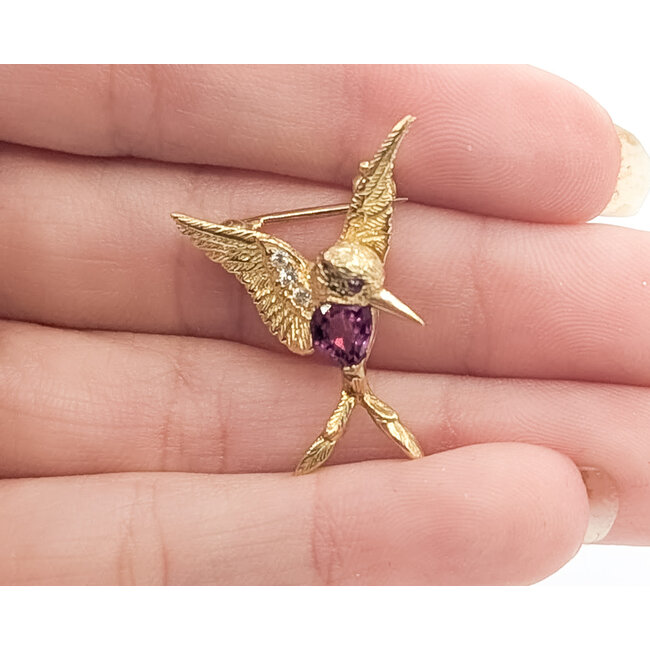 Brooch Whimsical Hummingbird  0.03ctw Round Diamonds  0.50ct Red Ruby    18ky  1x.75" 3.7g 226070129