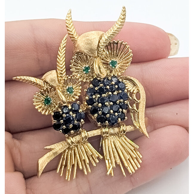 Brooch Horned Owl      2.86ct Blue Sapphire 0.32ct Green Emerald 18ky  1.9x1.4" 22.93g 226070145