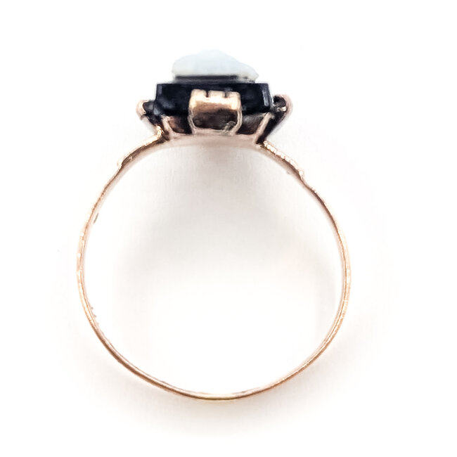 Ring Cameo      12x9mm  Agate    10kr 3.5mm Sz7.5 3.6g 226070120