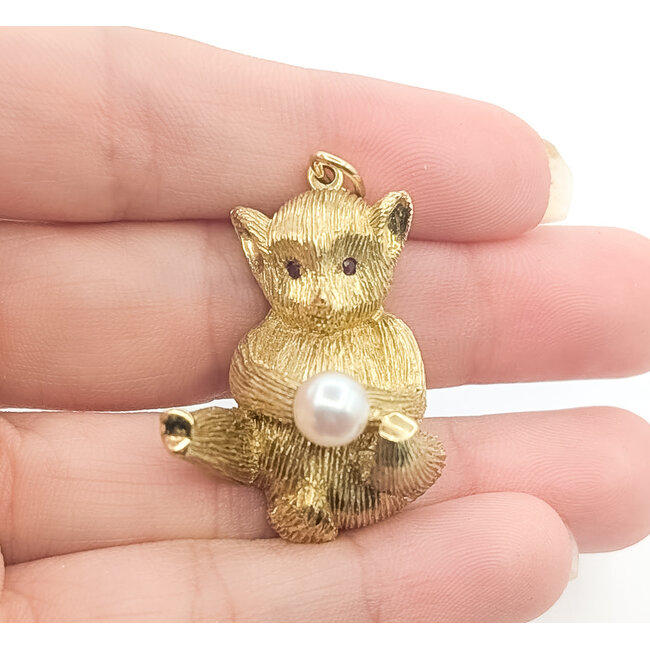 Pendant Whimsical Bear      6mm White Pearl .03ctw Red Ruby 18ky  1.25x1" 16.22g 226070141