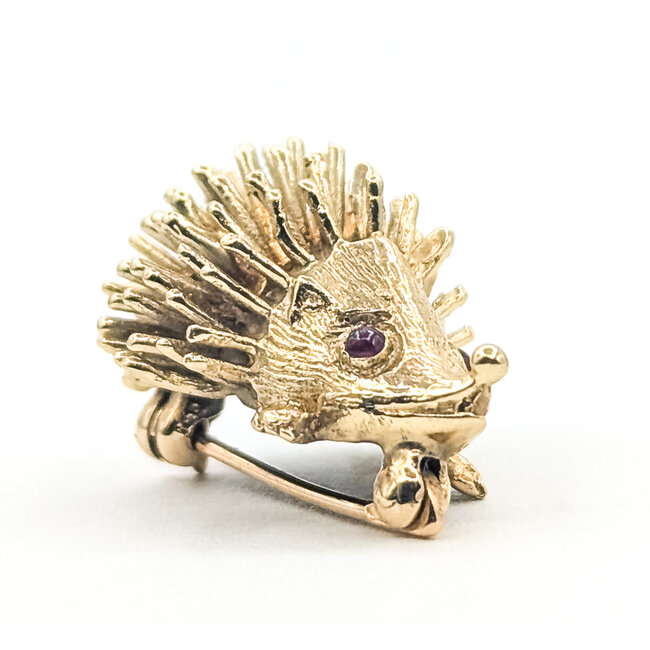 Brooch Whimsical Porcupine      0.04ct Red Ruby    14ky  .8x.6" 5.42g 226070131