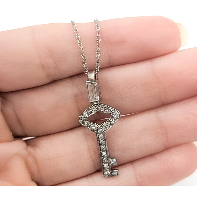 Pendant Skeleton Key W/Chain 0.60ctw Round & Baguette Diamonds        14kw 1.25x.5" 18" 3.26g 226070074