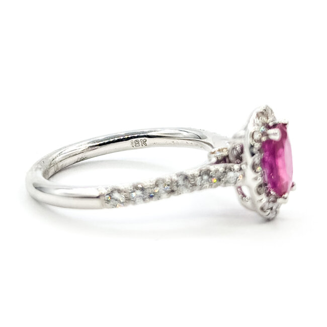 Ring Halo Oval 0.72ctw Round Diamonds GIA Report: 2235939211 1.00ct Red Ruby    18kw 11mm Sz6.25 4.12g 226070092
