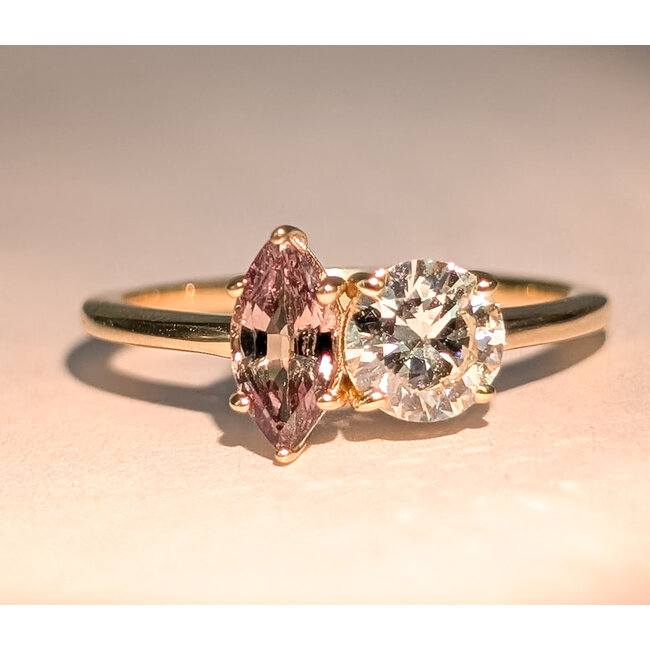 Ring Et Toi Moi 0.65ct Round Diamond GIA: 6233584939 .59ct Color-Changing Alexandrite 14ky 1.5mm Sz7 2.37g 126070159