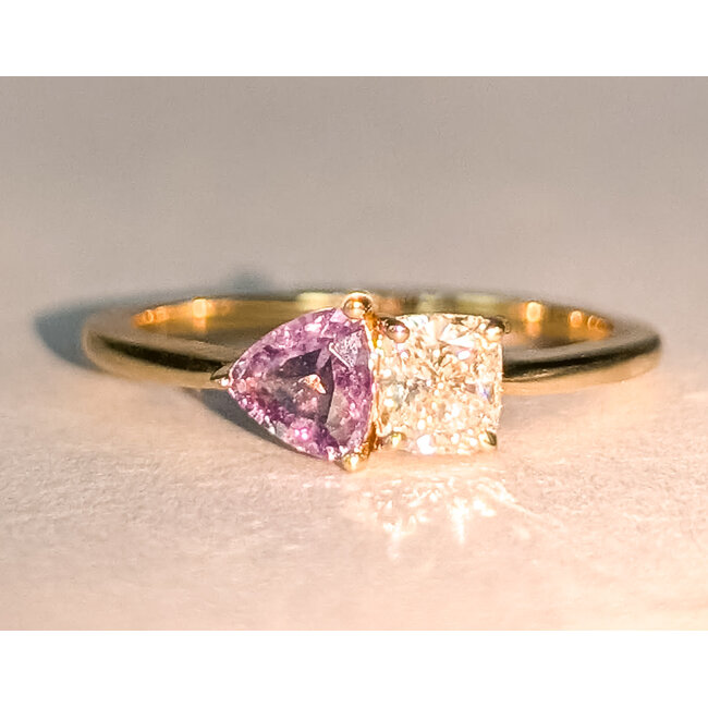 Ring Et Toi Moi 0.47ct Cushion Diamond GIA : 6237584910 .43ct Color-Changing Alexandrite 14ky 1.5mm Sz7 2.17g 126070162