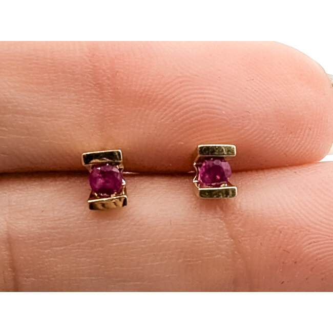 Earrings Stud .20ctw Red Ruby 14ky 5mm .79g 126080047