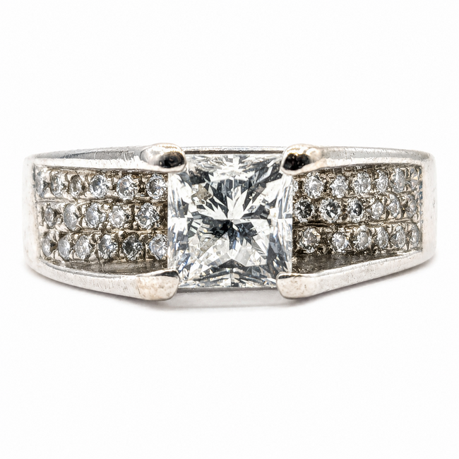 Ring Solitaire 1.34ctw Square & Round Diamonds IGI: F5E99794 18kw 5mm Sz6.5 6.14g 226070157