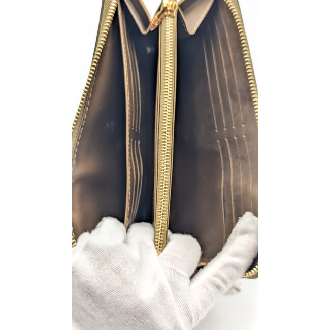 Wallet Louis Vuitton Suhali Leather Zippy Wallet Bronze Gold M95569 126085010