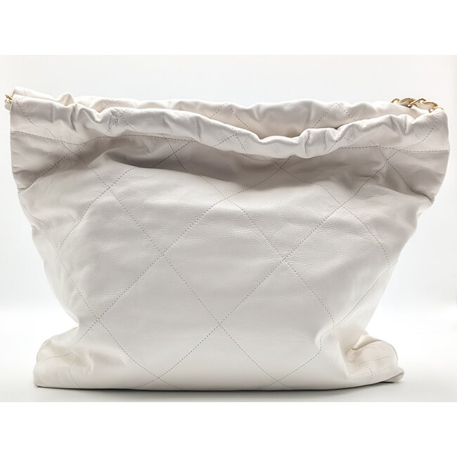Handbag Chanel White Quilted Calfskin 22 126085015