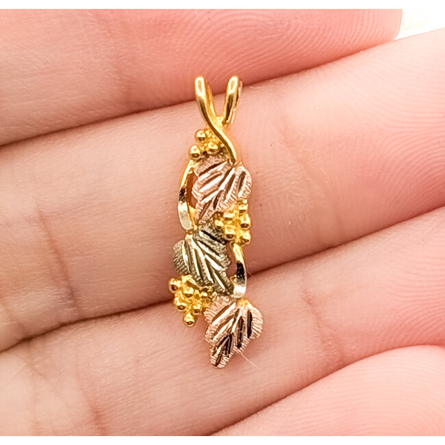 Pendant Black Hills Gold Drop 10ktt .9x.25" .96g 126082007