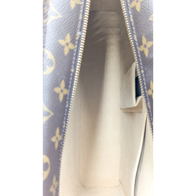 Handbag Louis Vuitton Luco Monogram M51155 126085055