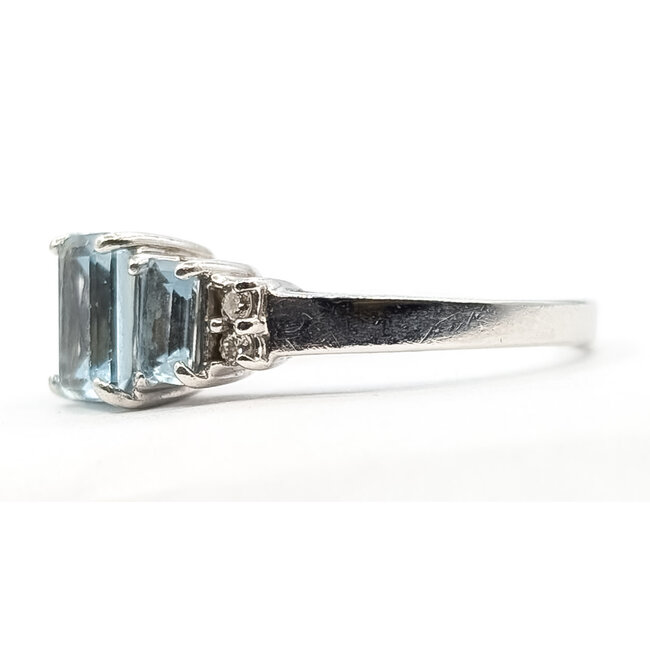 Ring 3-Stone .06ctw Round Diamonds 1.5ctw Sky Blue Aquamarine 14kw 2mm Sz6.5 3.29g 126080061