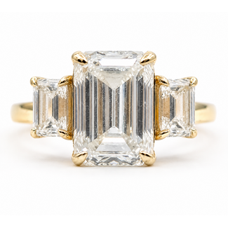Ring 3-Stone 4.07ct Emerald Lab Grown Diamond IGI: LG645491575 2ctw Near Colorless Lab Grown Diamond 18ky 11mm Sz7 6.59g 226080039