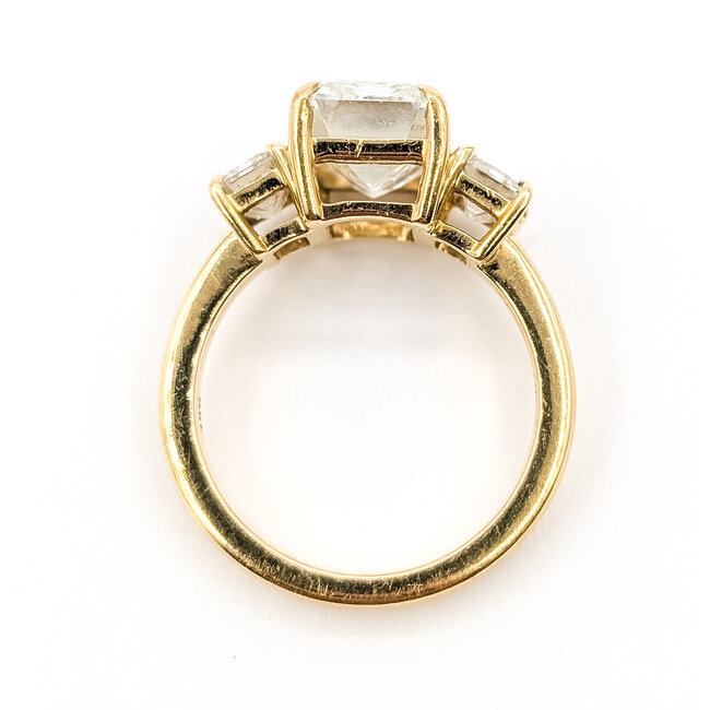 Ring 3-Stone 4.07ct Emerald Lab Grown Diamond IGI: LG645491575 2ctw Near Colorless Lab Grown Diamond 18ky 11mm Sz7 6.59g 226080039