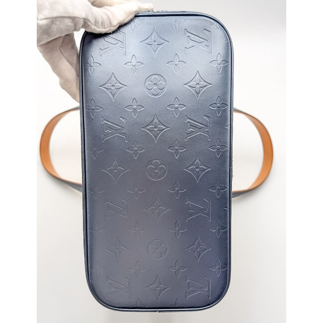 Handbag Louis Vuitton Stockton Monogram Mat M55115 126095020
