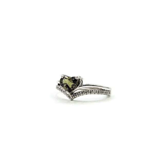 Ring Contour .25ctw Diamonds 1.25ct Alexandrite Heart GIA: 2231197425 Platinum Sz7 123100140