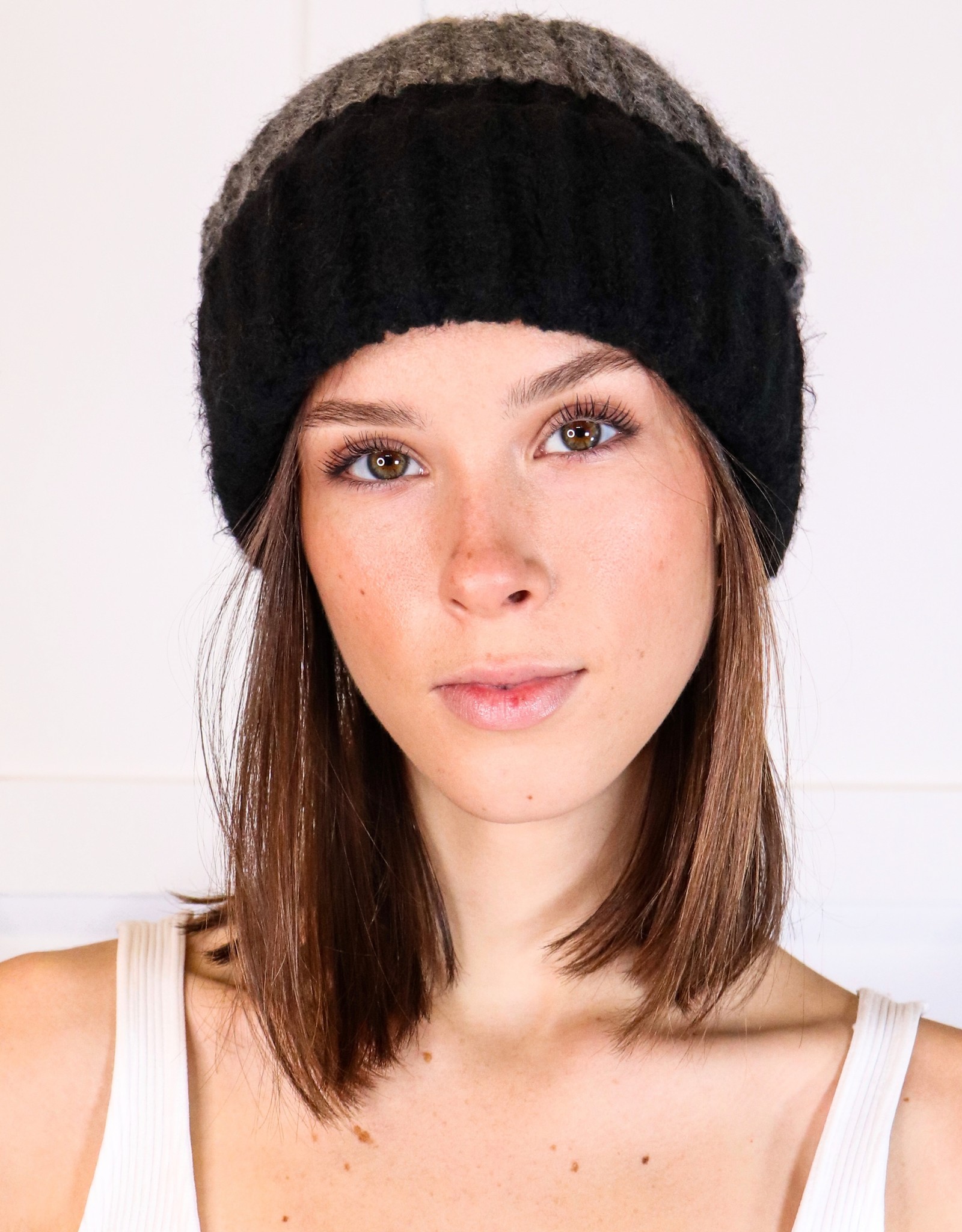 Colour block knit beanie - HUSH