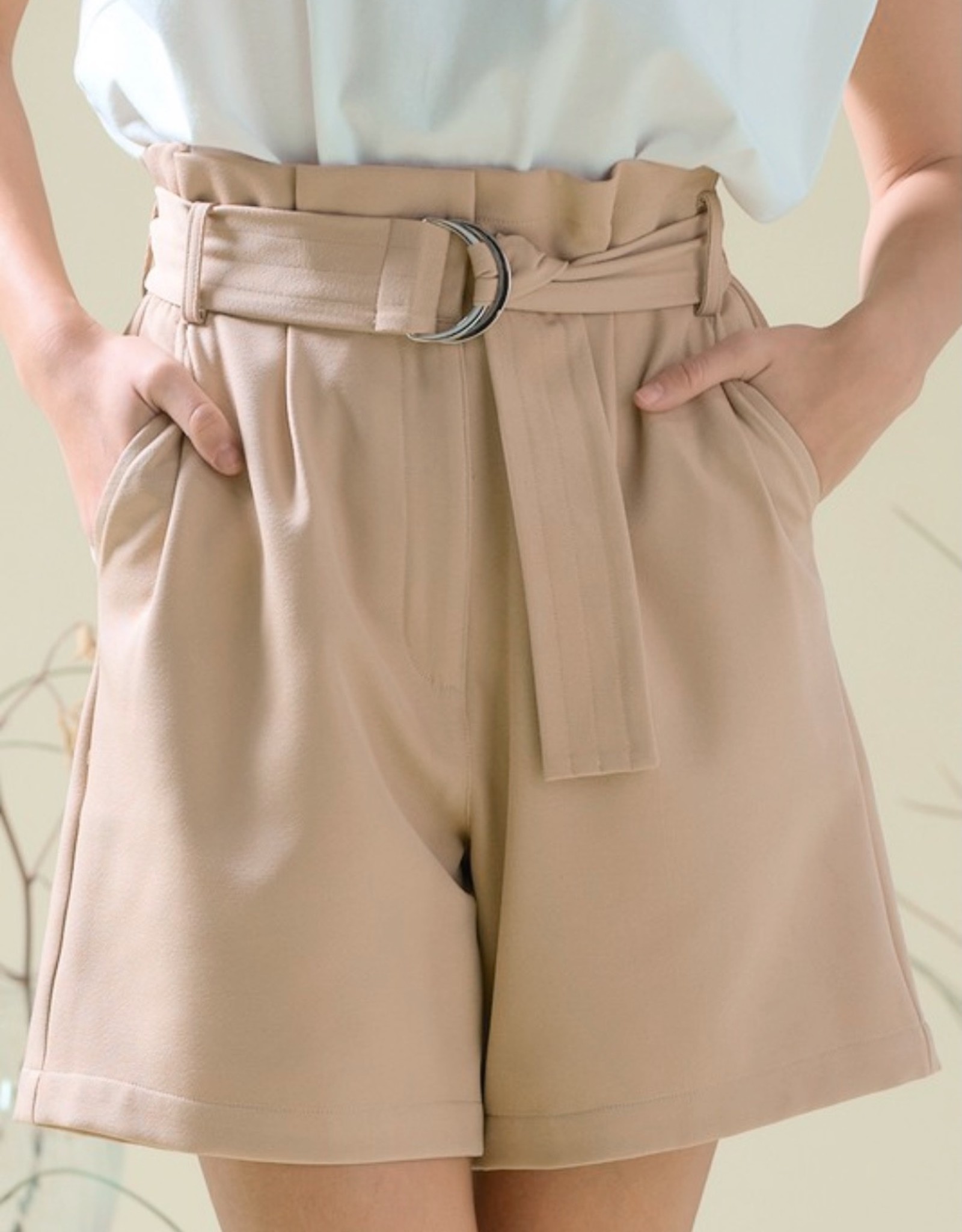 HUSH Paperbag bermuda shorts w/ belt