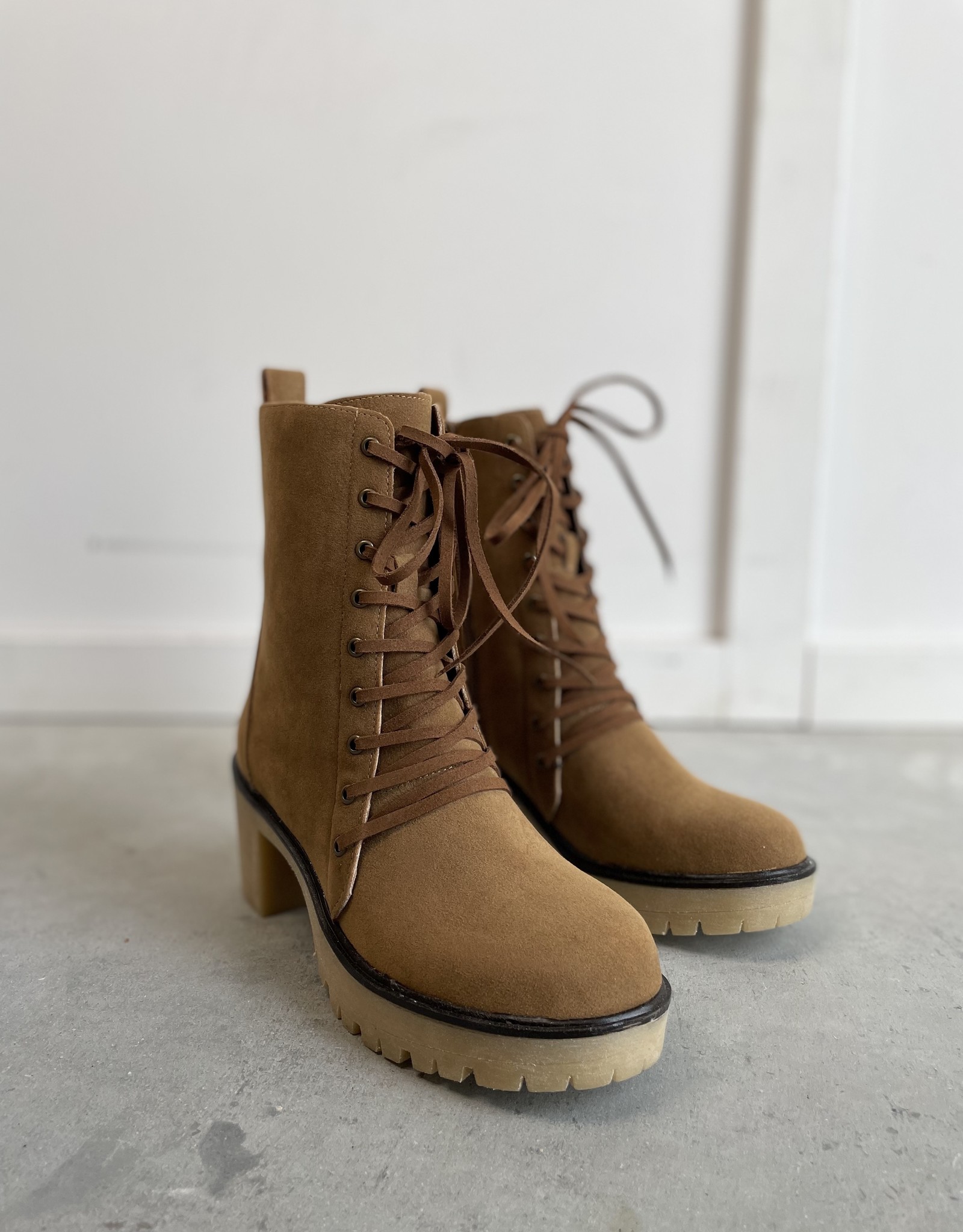HUSH JAMIE lace up boot