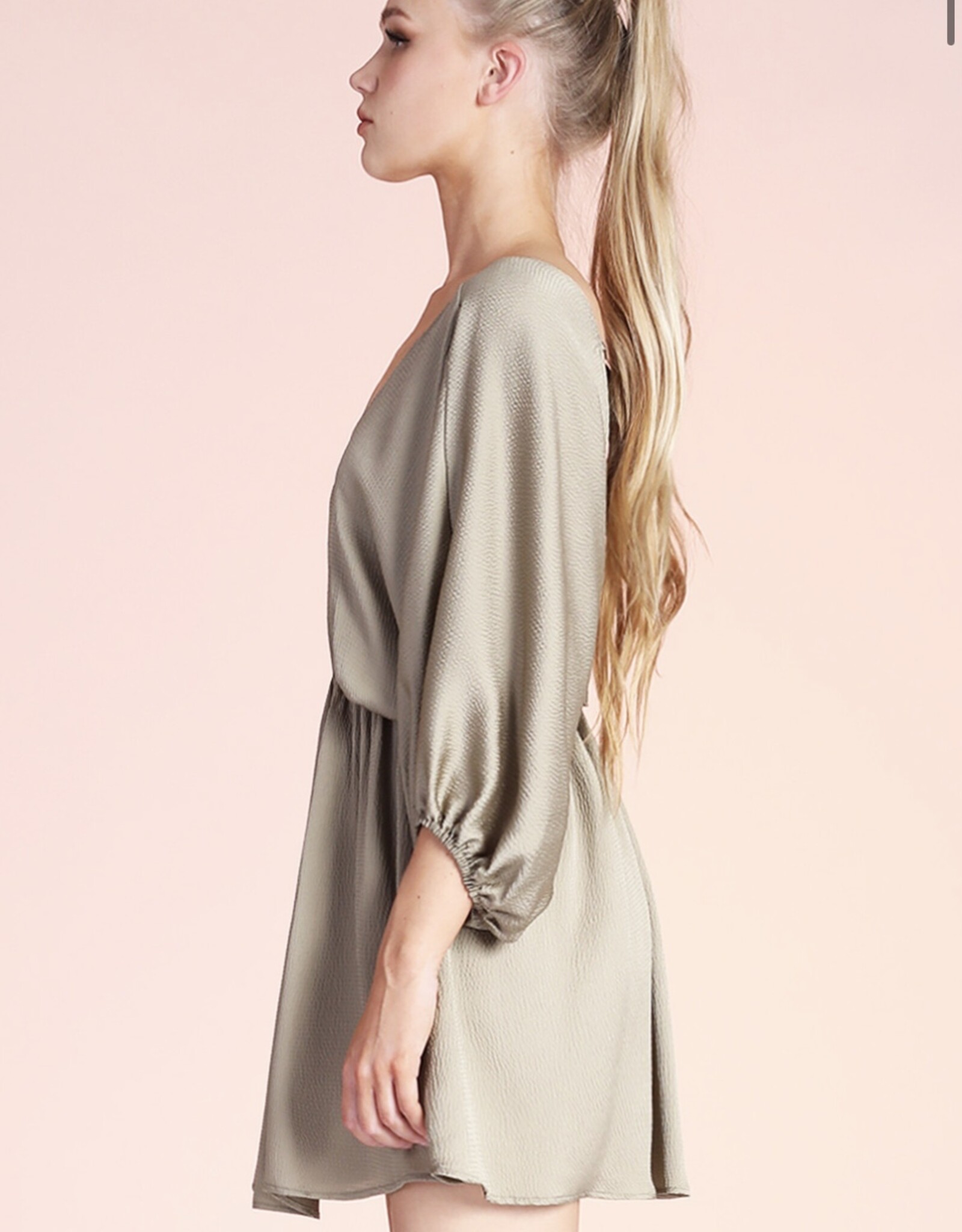 HUSH ELISABETH kimono sleeve V neck dress