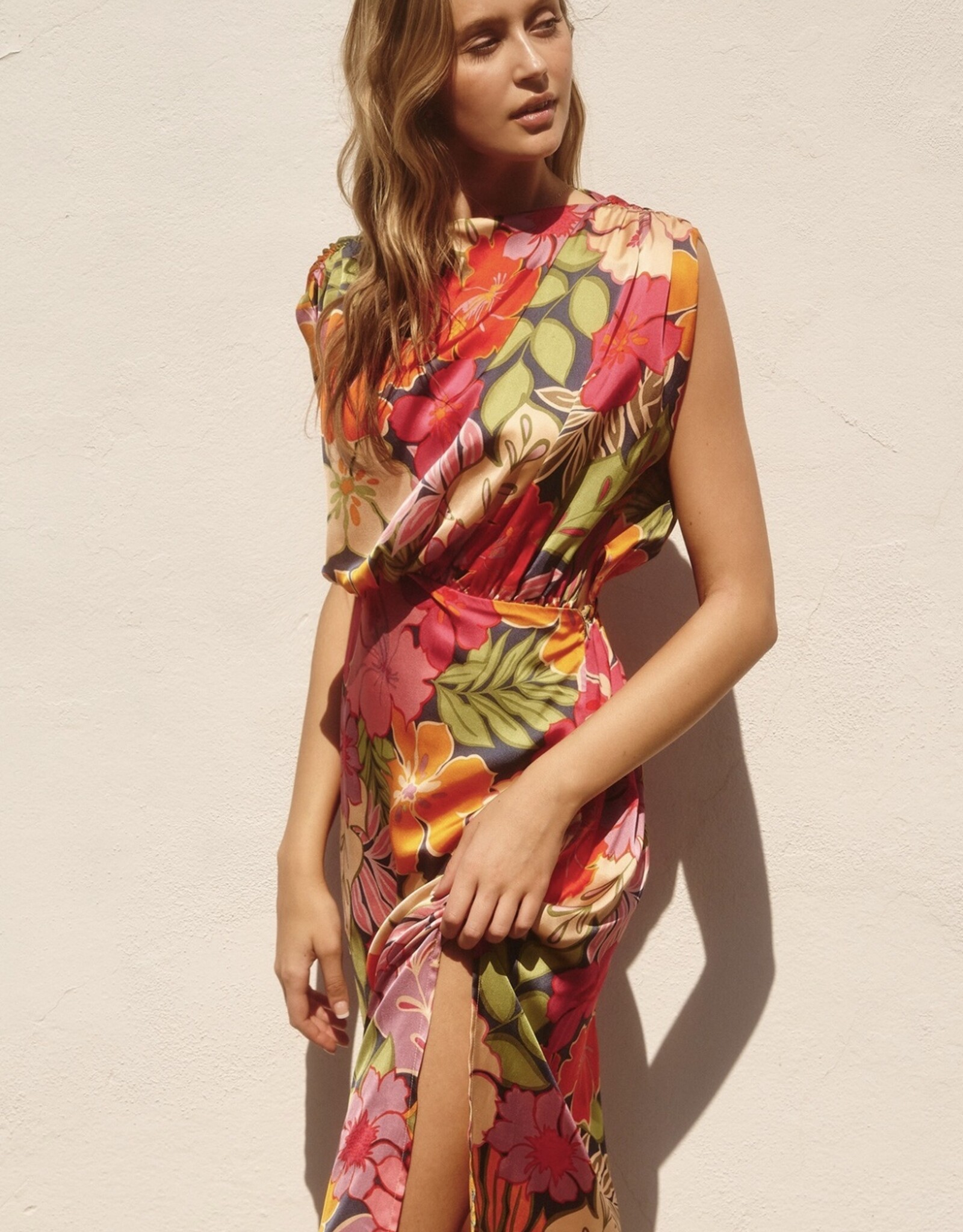 HUSH FAWN tropical print blouson slit dress