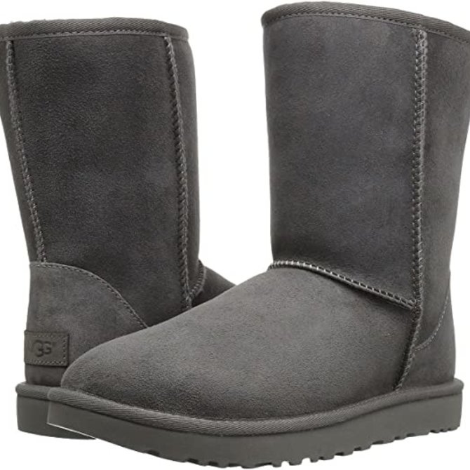 ugg 5825 classic short boots