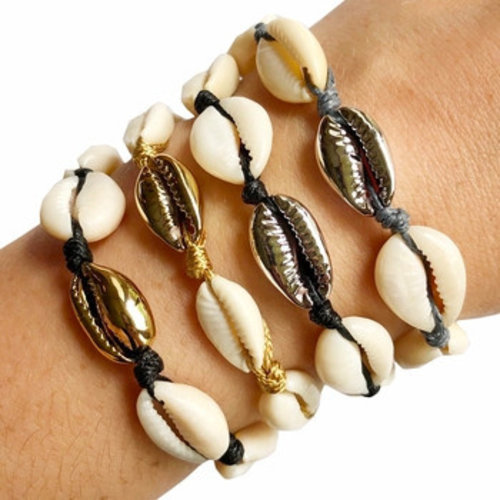 Metallic Shell Bracelet Metallic Shell Bracelet
