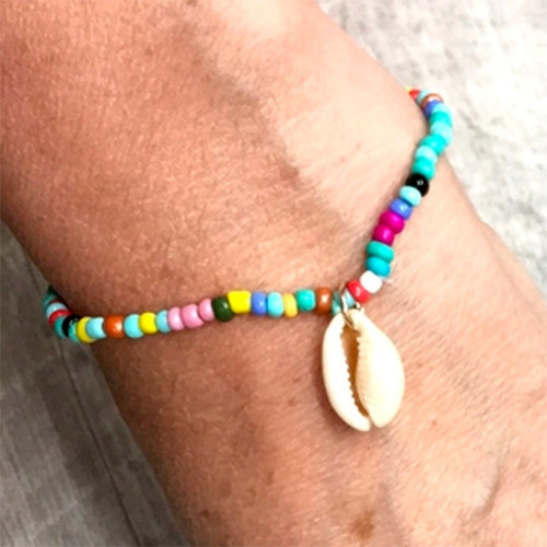 Rainbow Beads with Hanging Shell Bracelet Rainbow Beads with Hanging Shell Bracelet