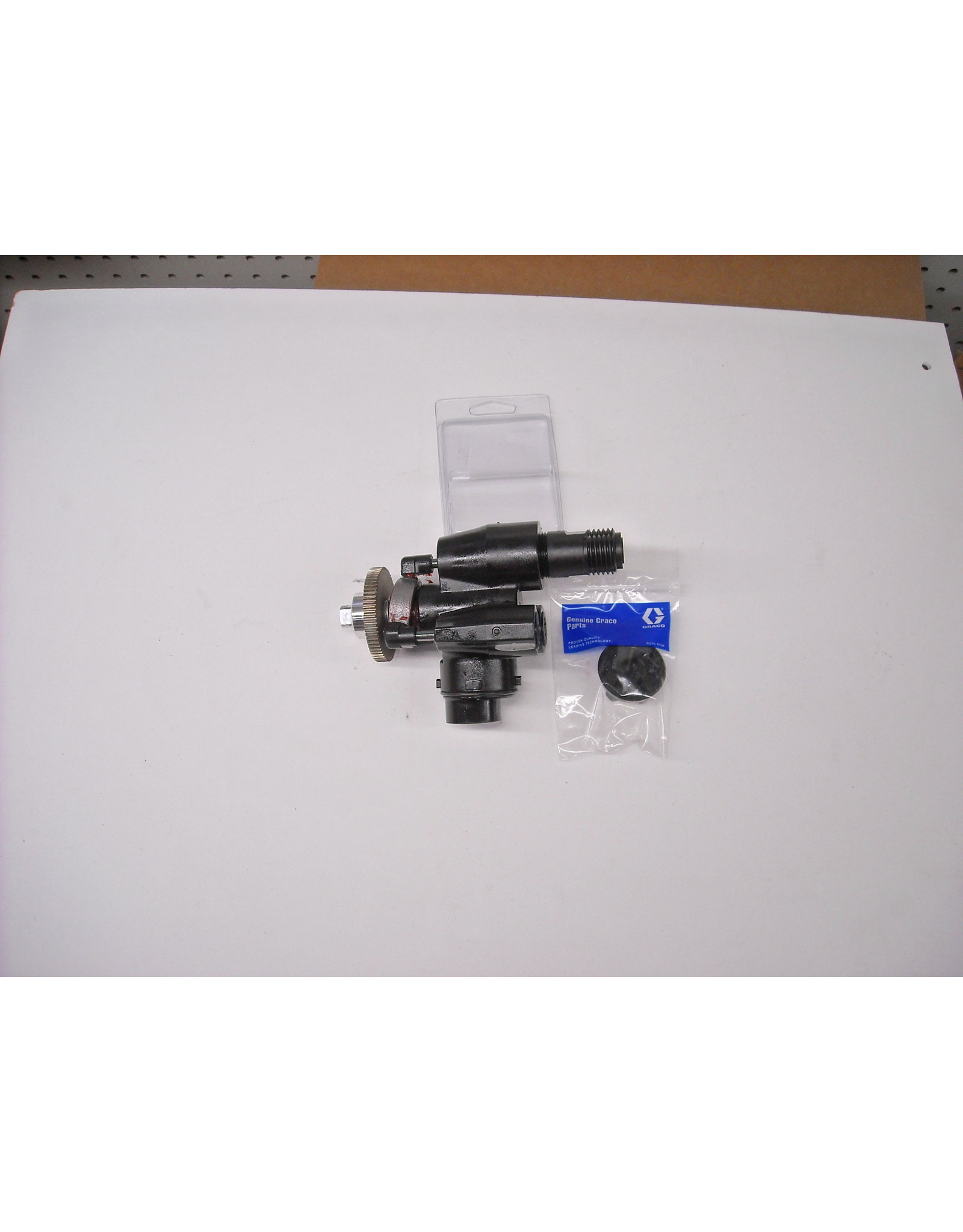 17P187 Graco Fluid Section For the Ultra Max Hand Held Eastside Pump