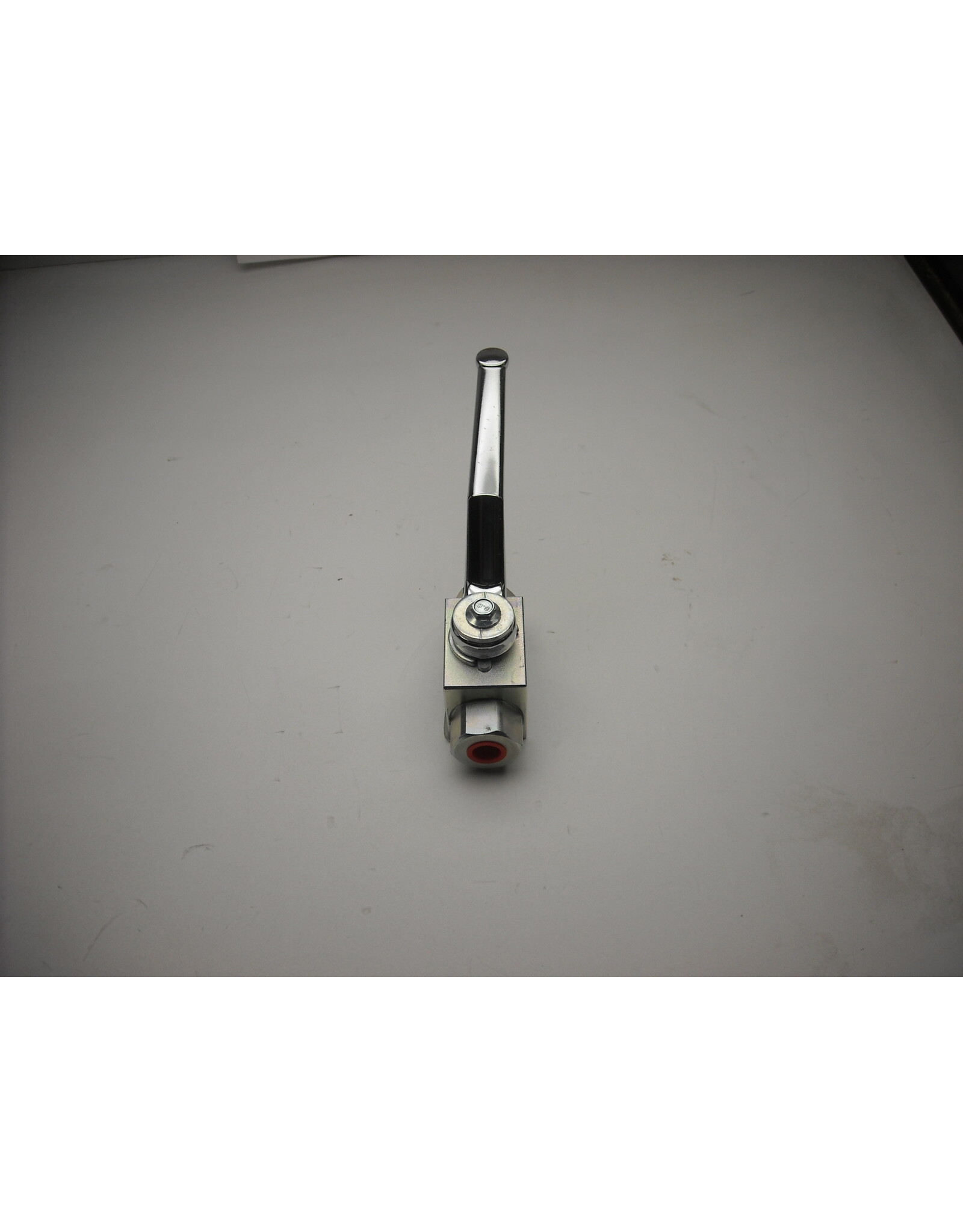 Titan 533517 Hi-Pressure 4000psi Ball Valve 1/4 x 1/4 FNPT