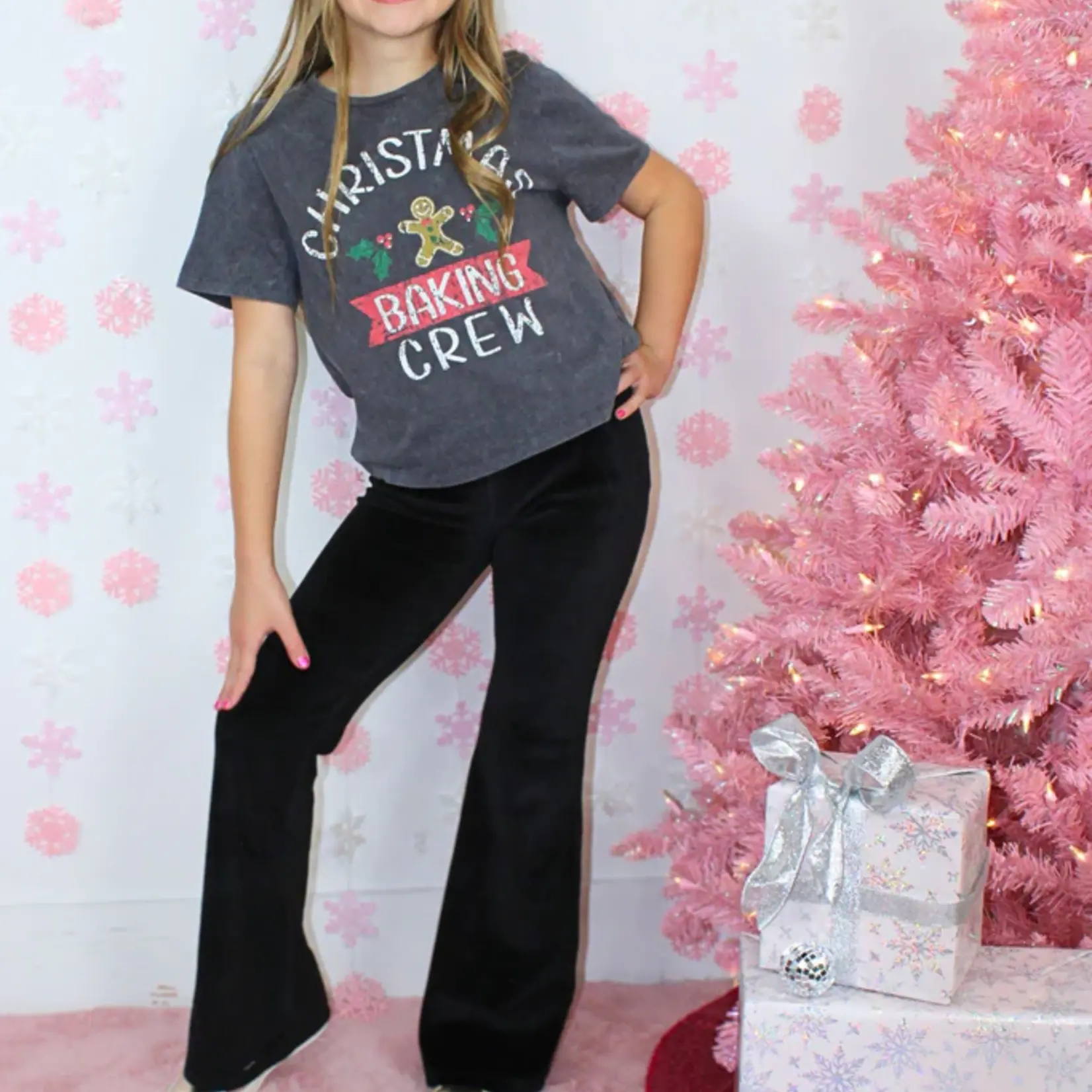 Paper Flower Christmas Baking Crew Tee