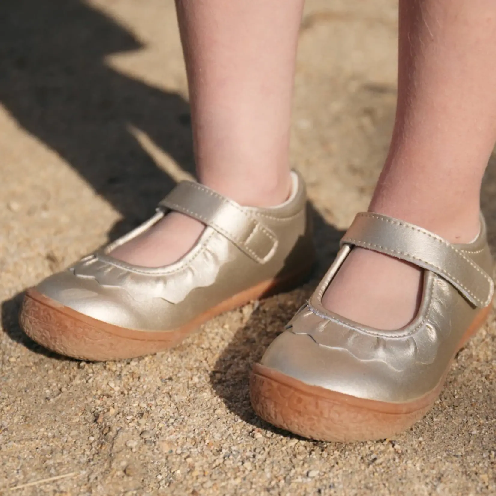 Oomphies Leather Ruche Mary Jane - Gold