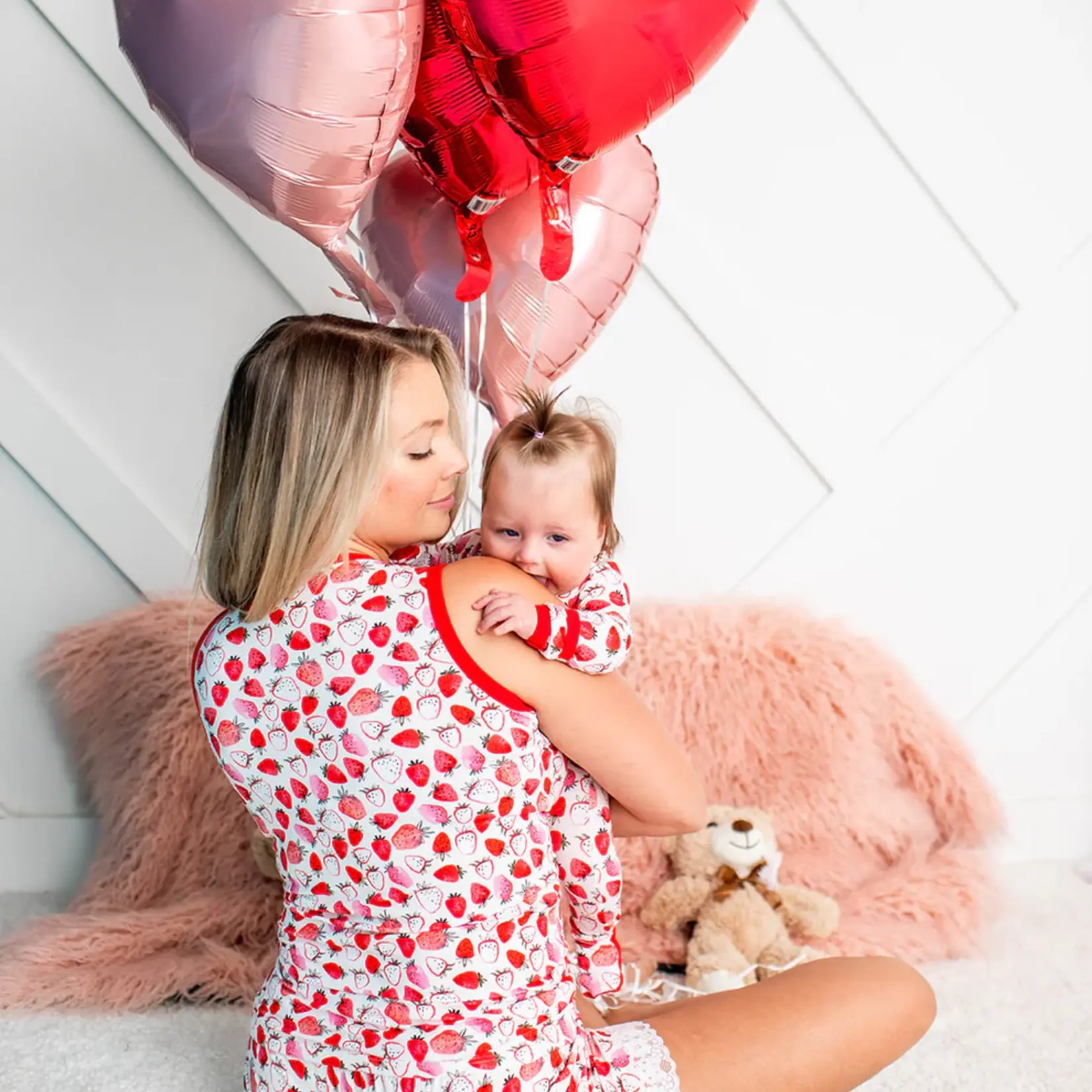 Strawberries Ladies Lounge Set