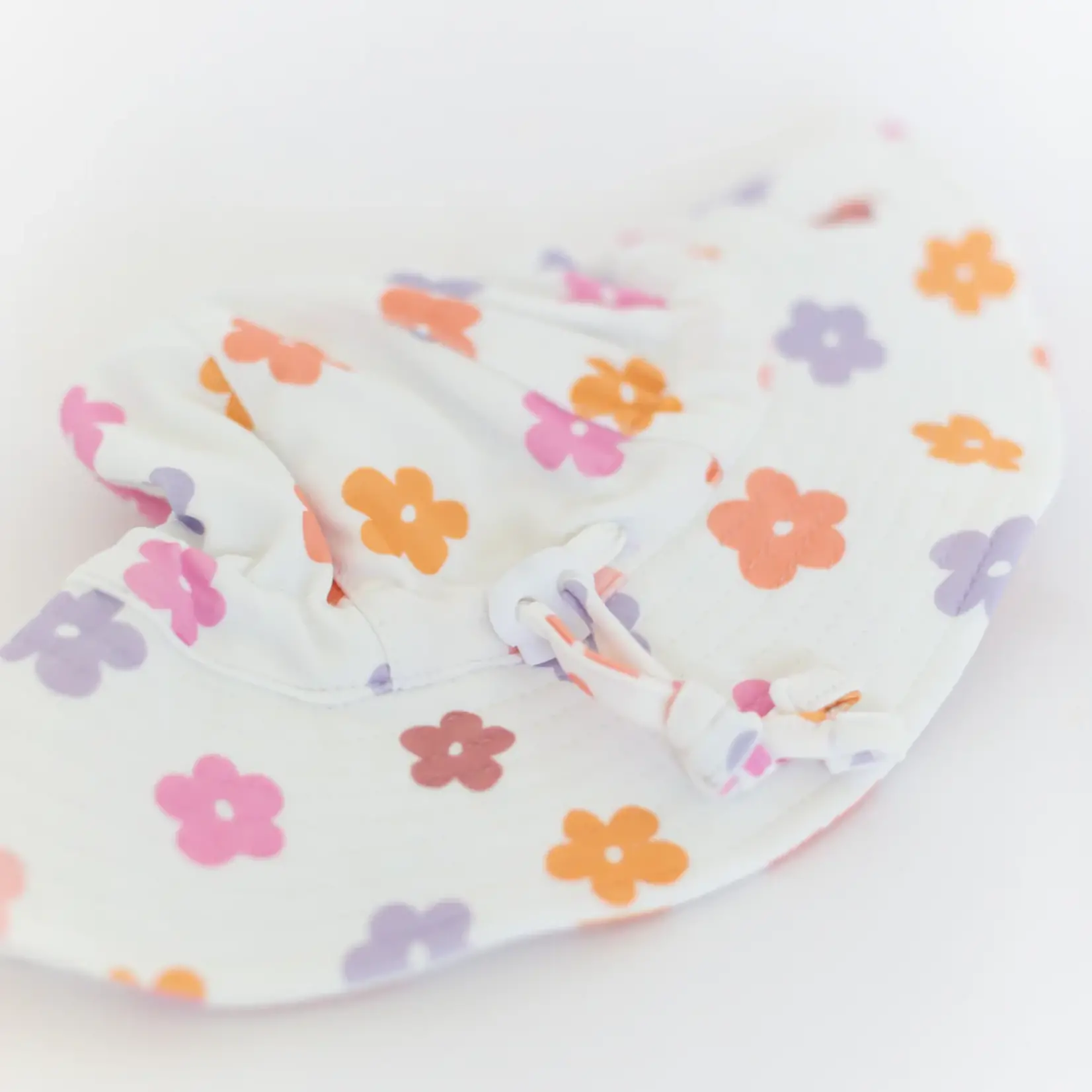 Brave Little Ones Big Daisies Sun/Swim Hat