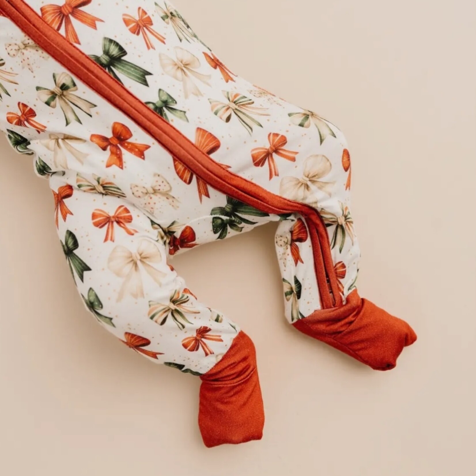 Little One Shop Holiday Bows Bamboo Sleeper