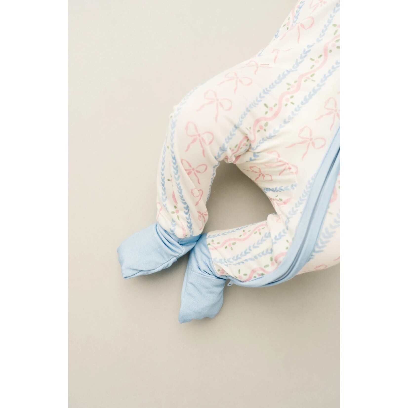 Little One Shop Dainty Bows Bamboo Sleeper