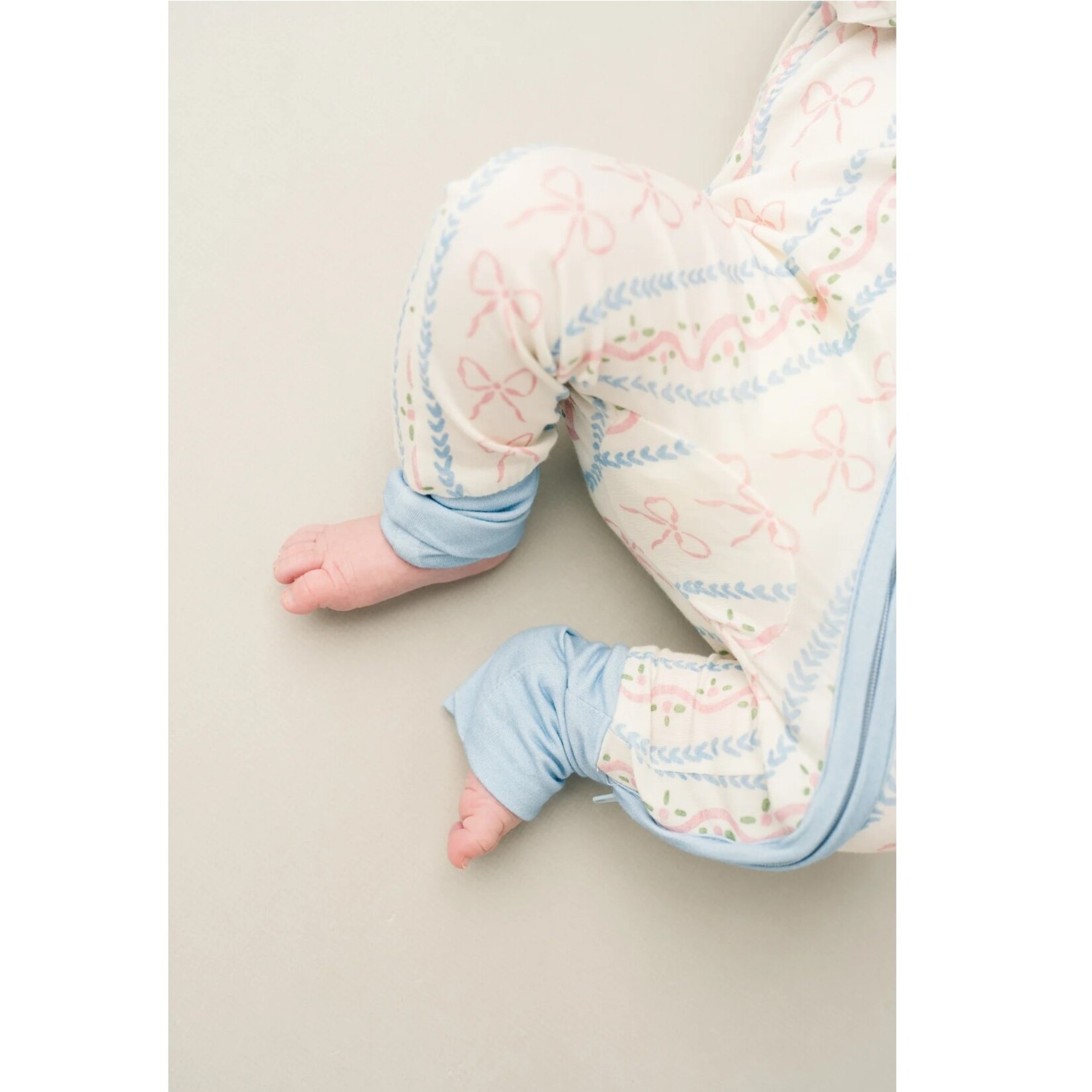 Little One Shop Dainty Bows Bamboo Sleeper